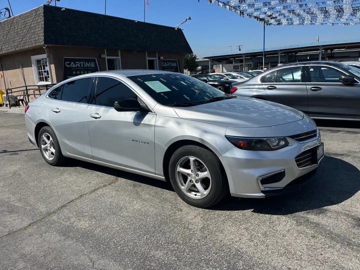 SILVER, 2018 CHEVROLET MALIBU Image 2