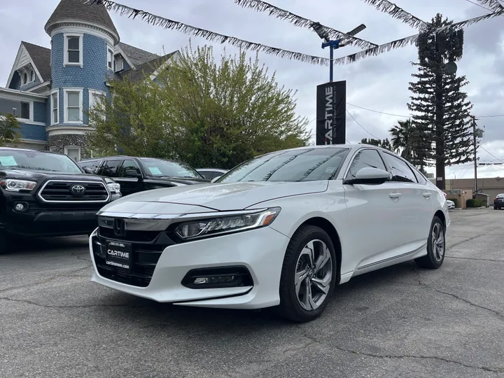 WHITE, 2019 HONDA ACCORD Image 6