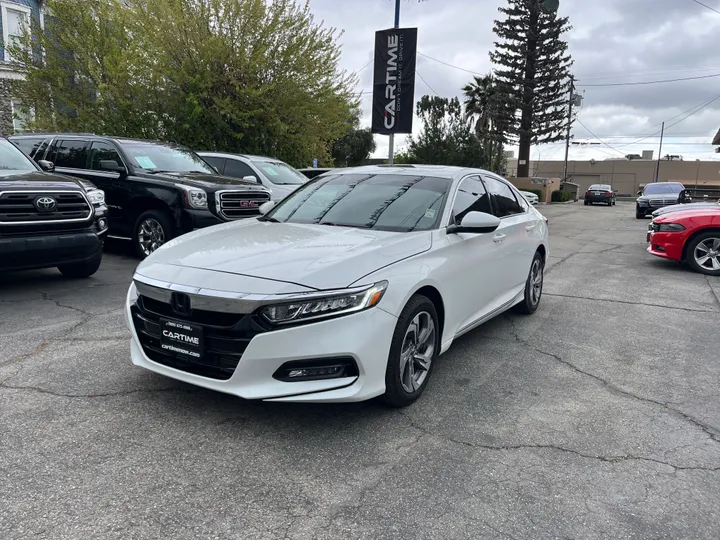 WHITE, 2019 HONDA ACCORD Image 8