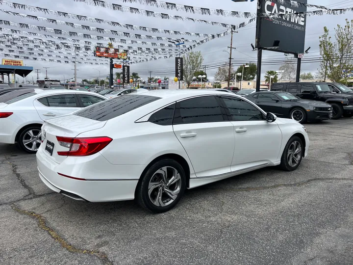 WHITE, 2019 HONDA ACCORD Image 14