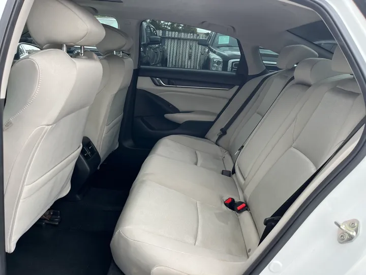 WHITE, 2019 HONDA ACCORD Image 20