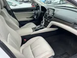 WHITE, 2019 HONDA ACCORD Thumnail Image 38