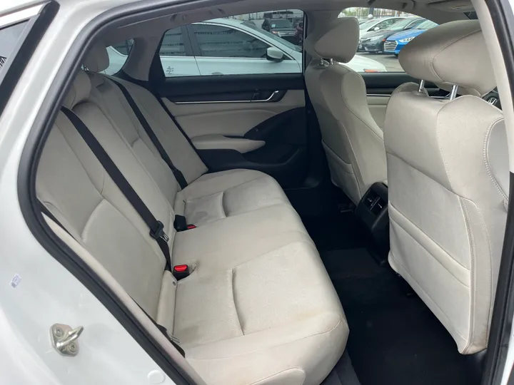 WHITE, 2019 HONDA ACCORD Image 44