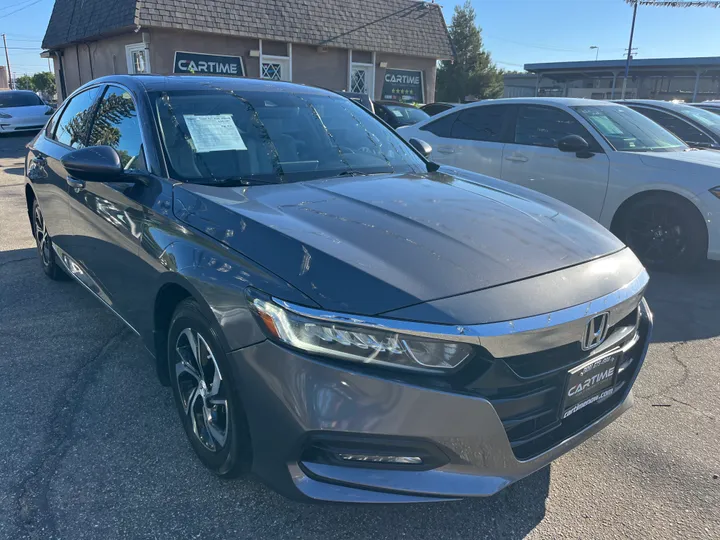 GRAY, 2018 HONDA ACCORD EX-L Image 11