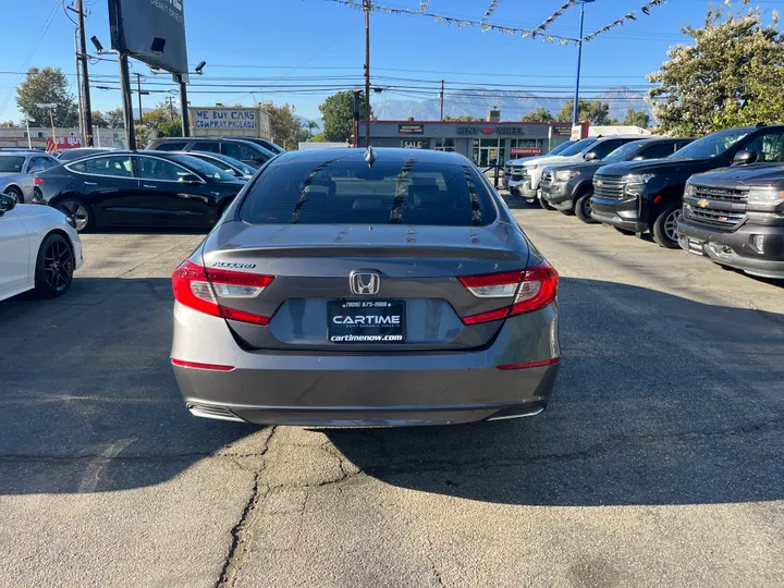 GRAY, 2018 HONDA ACCORD EX-L Image 13