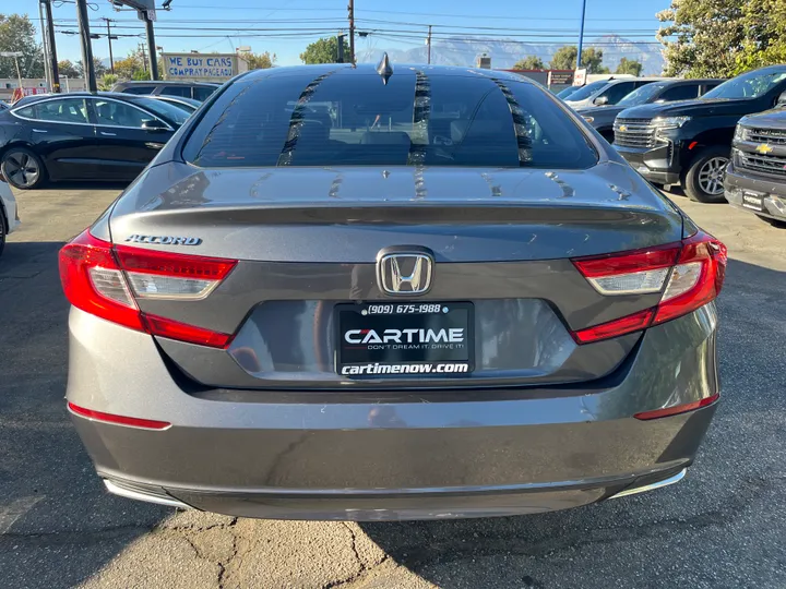 GRAY, 2018 HONDA ACCORD EX-L Image 16