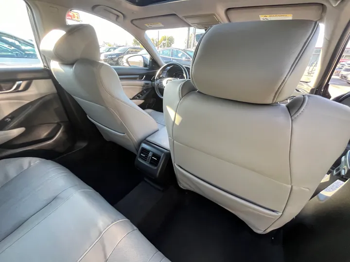 GRAY, 2018 HONDA ACCORD EX-L Image 55