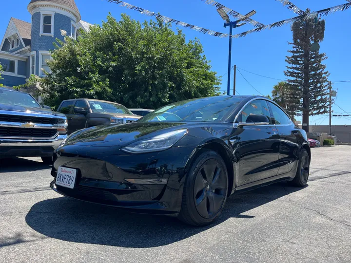 BLACK, 2019 TESLA MODEL 3 Image 8