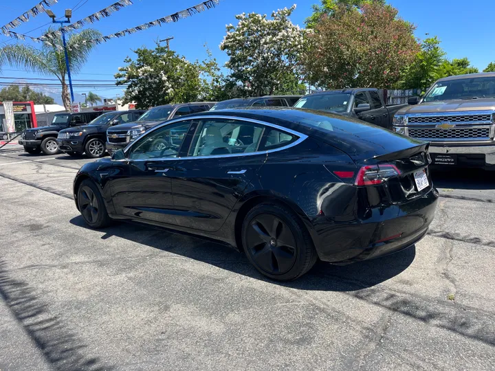 BLACK, 2019 TESLA MODEL 3 Image 13