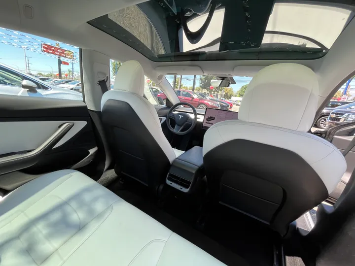 BLACK, 2019 TESLA MODEL 3 Image 45