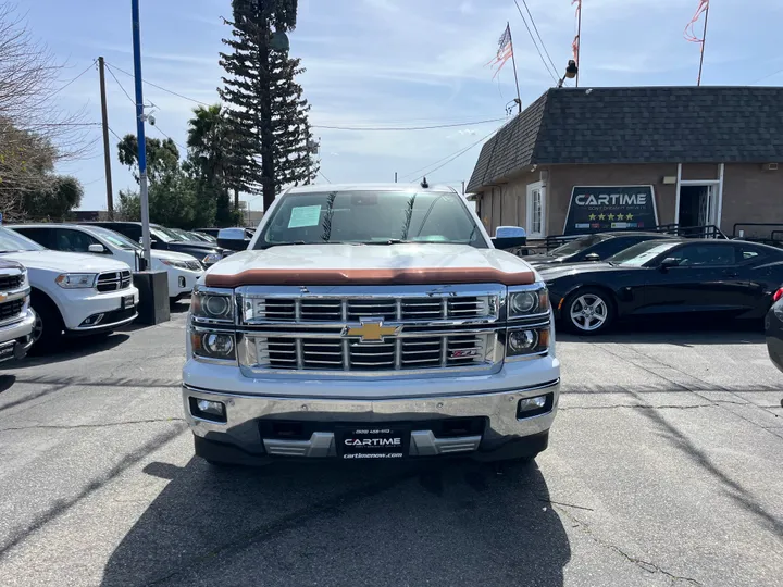 WHITE, 2015 CHEVROLET SILVERADO 1500 CREW CAB Z71 LTZ 4WD Image 5