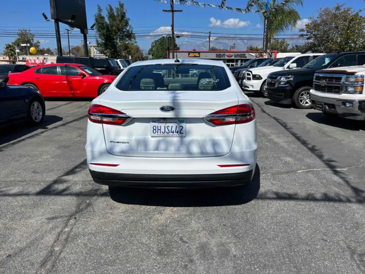 WHITE, 2019 FORD FUSION Image 12