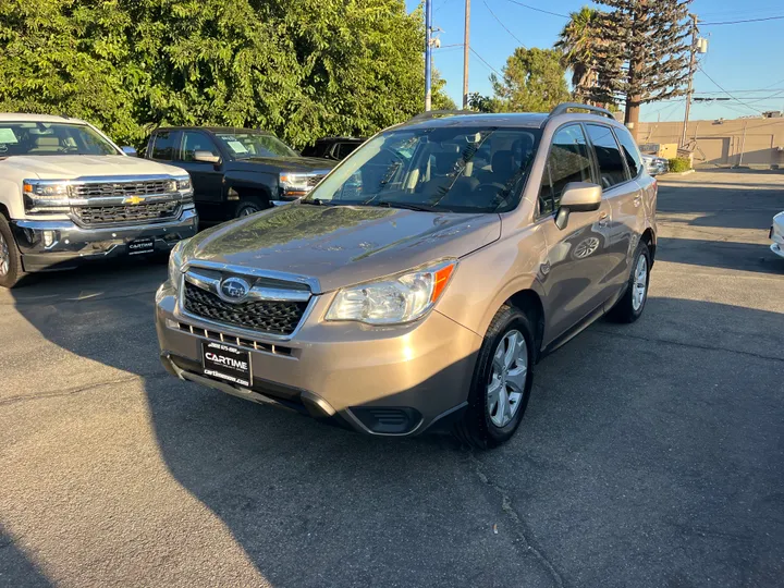 BEIGE, 2015 SUBARU FORESTER PREMIUM Image 8