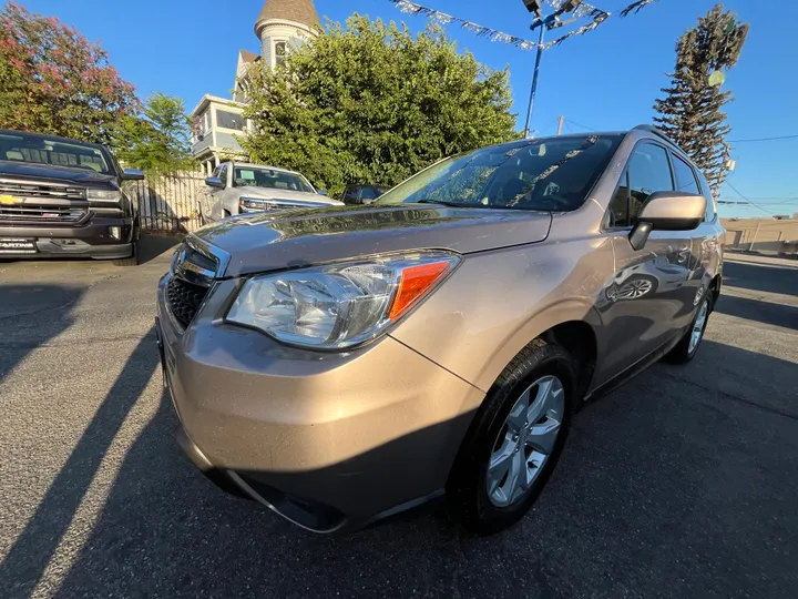 BEIGE, 2015 SUBARU FORESTER PREMIUM Image 19