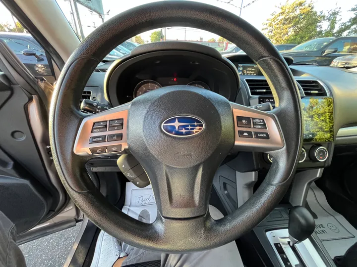 BEIGE, 2015 SUBARU FORESTER PREMIUM Image 39