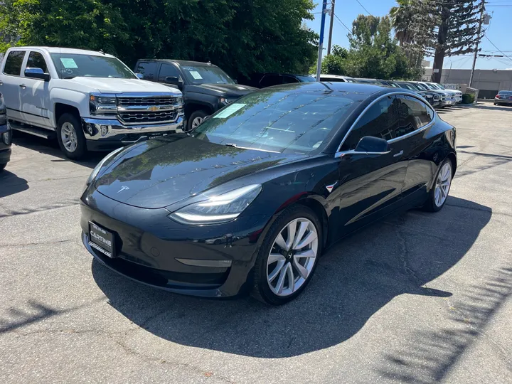 BLACK, 2018 TESLA MODEL 3 LONG RANGE Image 6