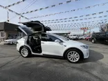 WHITE, 2017 TESLA MODEL X 100D AWD Thumnail Image 23