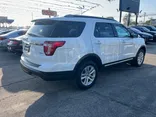 WHITE, 2019 FORD EXPLORER XLT 4WD Thumnail Image 10