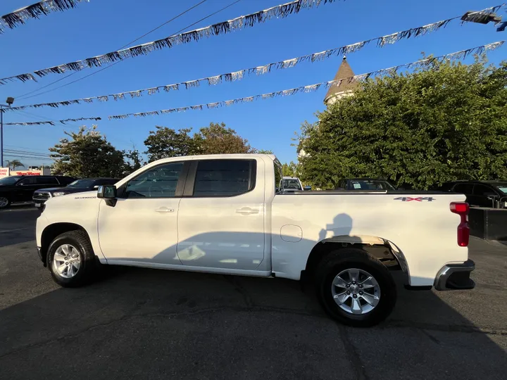 WHITE, 2020 CHEVROLET SILVERADO 1500 CREW CAB LT 4WD Image 20