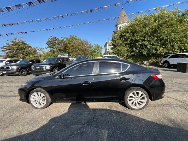 BLACK, 2018 ACURA ILX Image 16