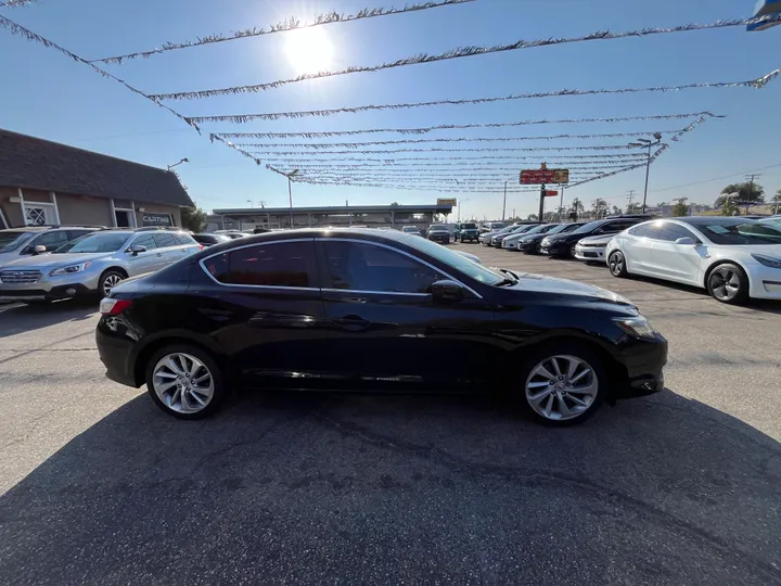 BLACK, 2018 ACURA ILX Image 19