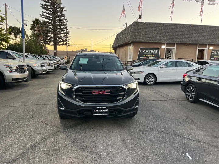 GRAY, 2019 GMC TERRAIN Image 5