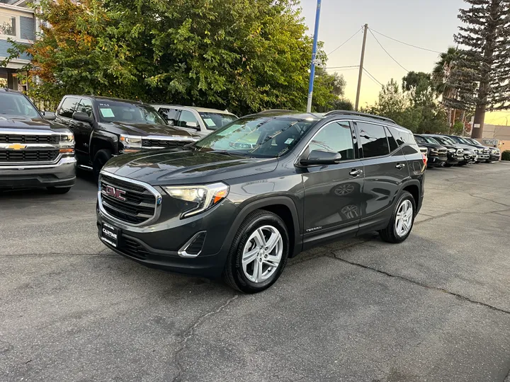 GRAY, 2019 GMC TERRAIN Image 9