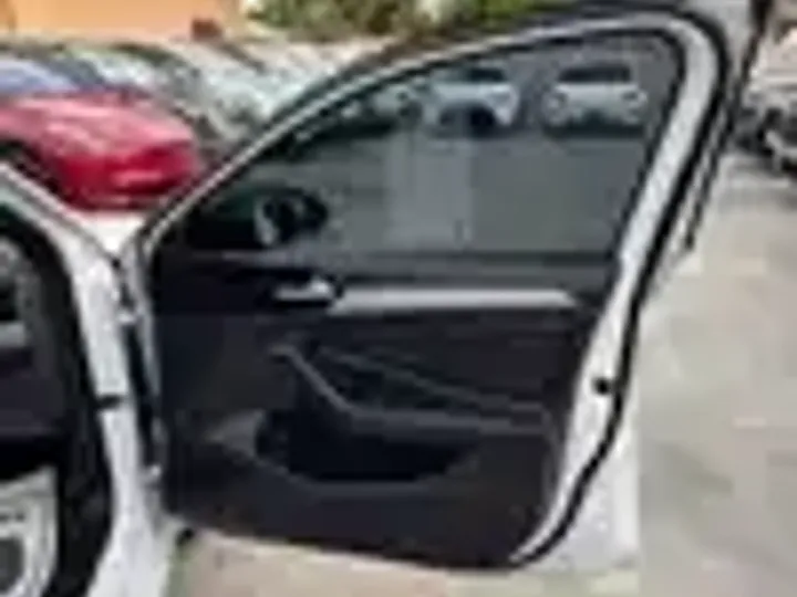 2019 VOLKSWAGEN JETTA Image 109