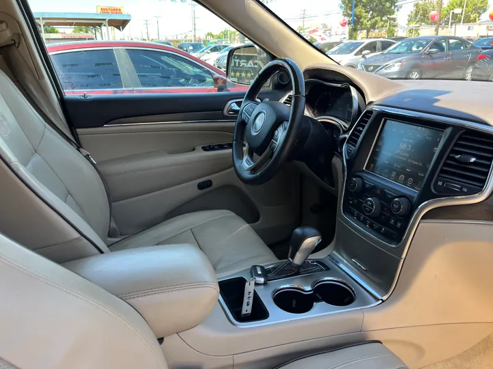 BLACK, 2017 JEEP GRAND CHEROKEE Image 44