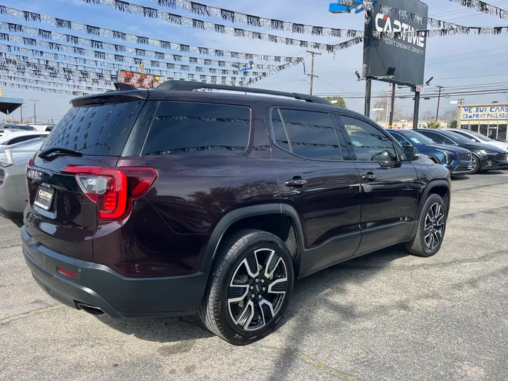 BURGUNDY, 2021 GMC ACADIA SLT Image 16