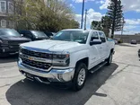 WHITE, 2017 CHEVROLET SILVERADO 1500 CREW CAB Z71 LTZ 4WD Thumnail Image 6