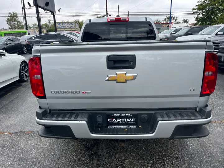 SILVER, 2019 CHEVROLET COLORADO CREW CAB LT Image 18