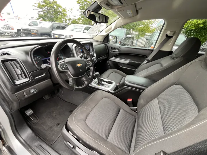 SILVER, 2019 CHEVROLET COLORADO CREW CAB LT Image 36