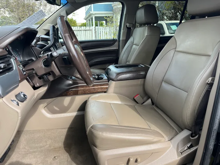 BLACK, 2019 CHEVROLET SUBURBAN LT Image 27