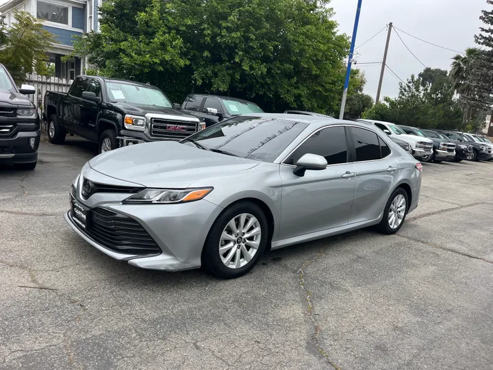 SILVER, 2020 TOYOTA CAMRY Image 7