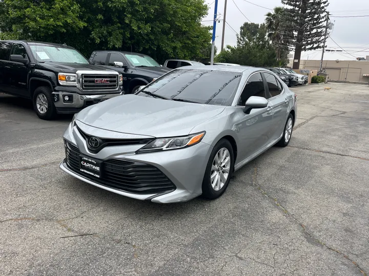 SILVER, 2020 TOYOTA CAMRY Image 8