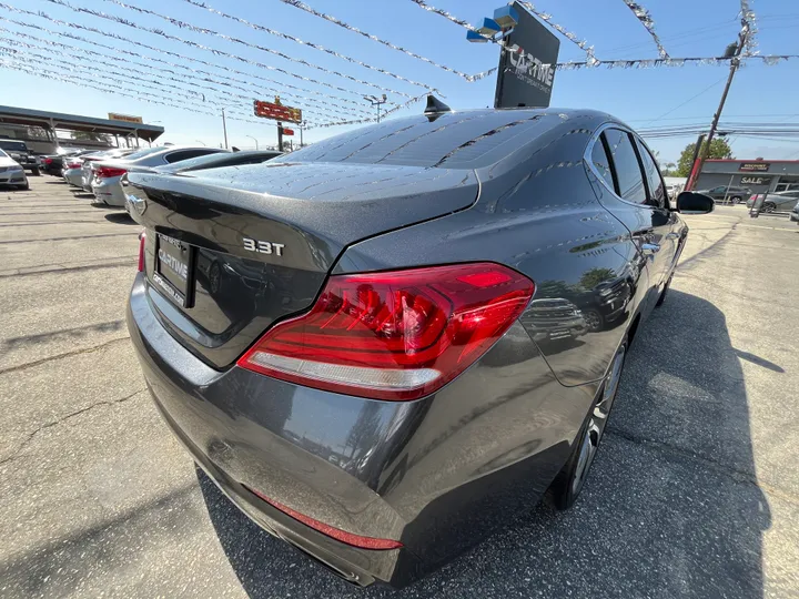 GRAY, 2019 GENESIS G70 3.3T ADVANCED Image 18