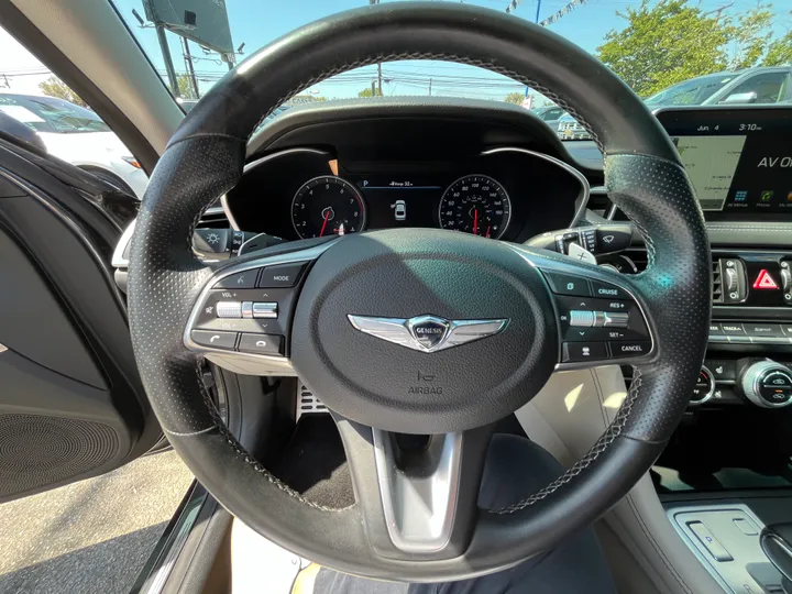 GRAY, 2019 GENESIS G70 3.3T ADVANCED Image 36