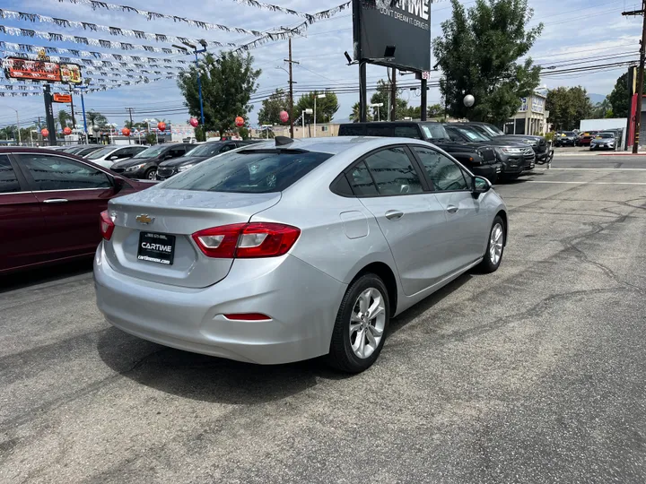 SILVER, 2019 CHEVROLET CRUZE Image 11