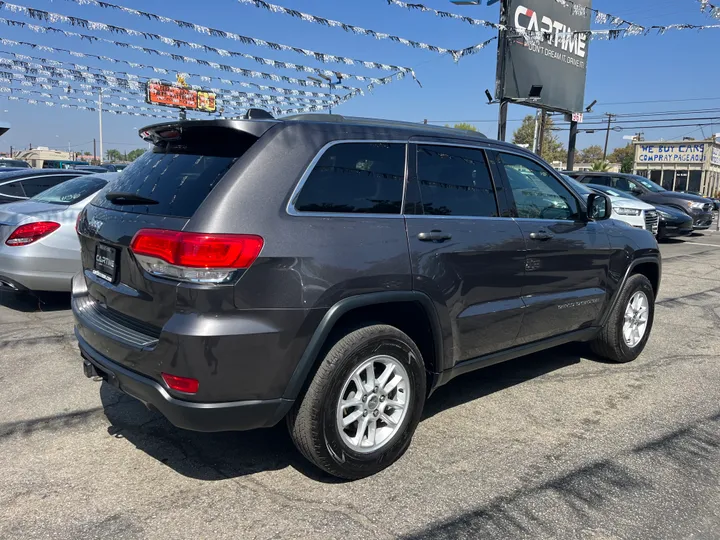 GRAY, 2019 JEEP GRAND CHEROKEE Image 14