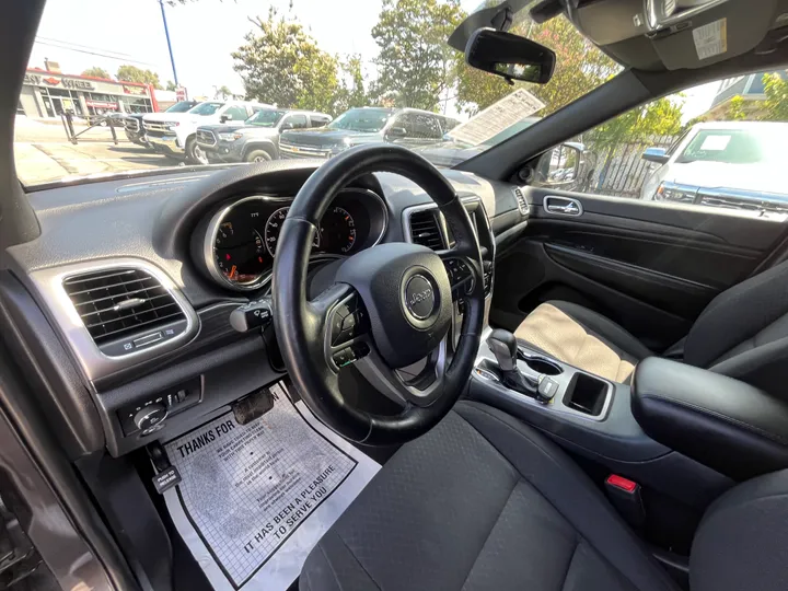 GRAY, 2019 JEEP GRAND CHEROKEE Image 32