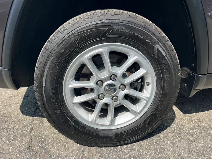 GRAY, 2019 JEEP GRAND CHEROKEE Image 55