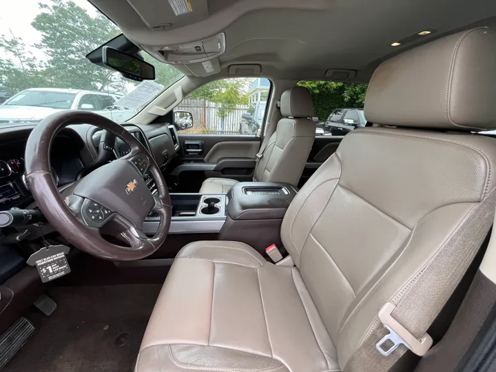 GRAY, 2016 CHEVROLET SILVERADO 1500 CREW CAB Z71 LTZ 4WD Image 35