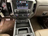 GRAY, 2016 CHEVROLET SILVERADO 1500 CREW CAB Z71 LTZ 4WD Thumnail Image 38