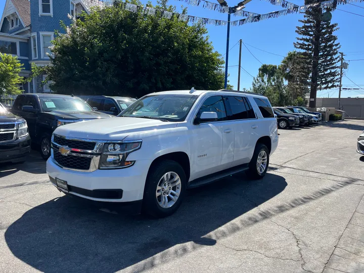 WHITE, 2017 CHEVROLET TAHOE Image 7