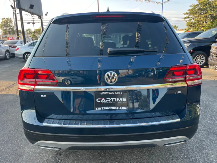 BLUE, 2018 VOLKSWAGEN ATLAS SE W/TECH PKG Image 16