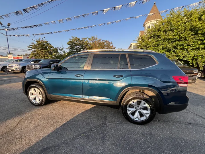 BLUE, 2018 VOLKSWAGEN ATLAS SE W/TECH PKG Image 20