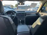 BLUE, 2018 VOLKSWAGEN ATLAS SE W/TECH PKG Thumnail Image 34