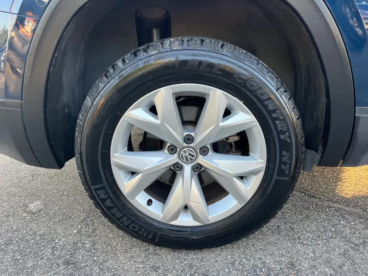 BLUE, 2018 VOLKSWAGEN ATLAS SE W/TECH PKG Image 63