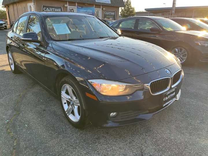 BLUE, 2014 BMW 3 SERIES 320I XDRIVE Image 7